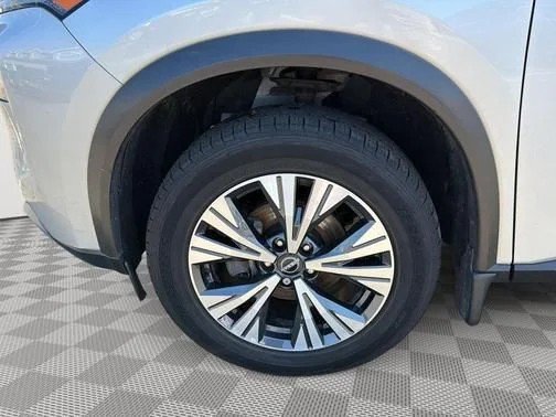 Certified 2023 Nissan Rogue SV AWD/4WD image 13