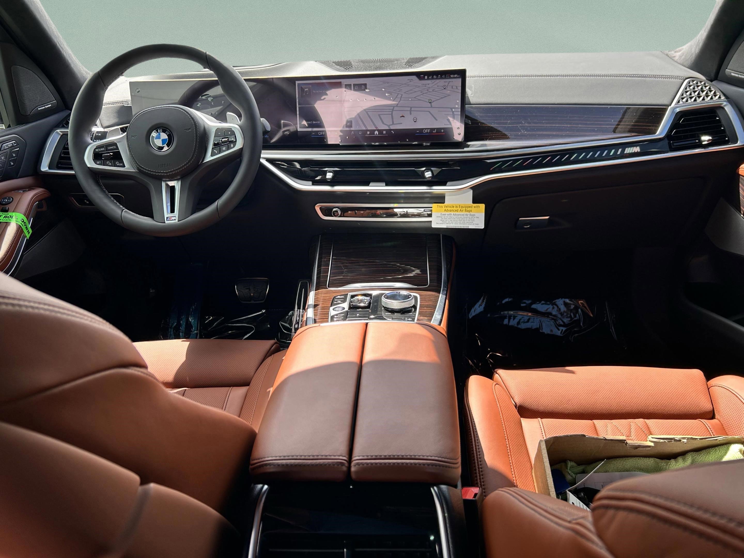 Used 2026 BMW X7 M60i image 8