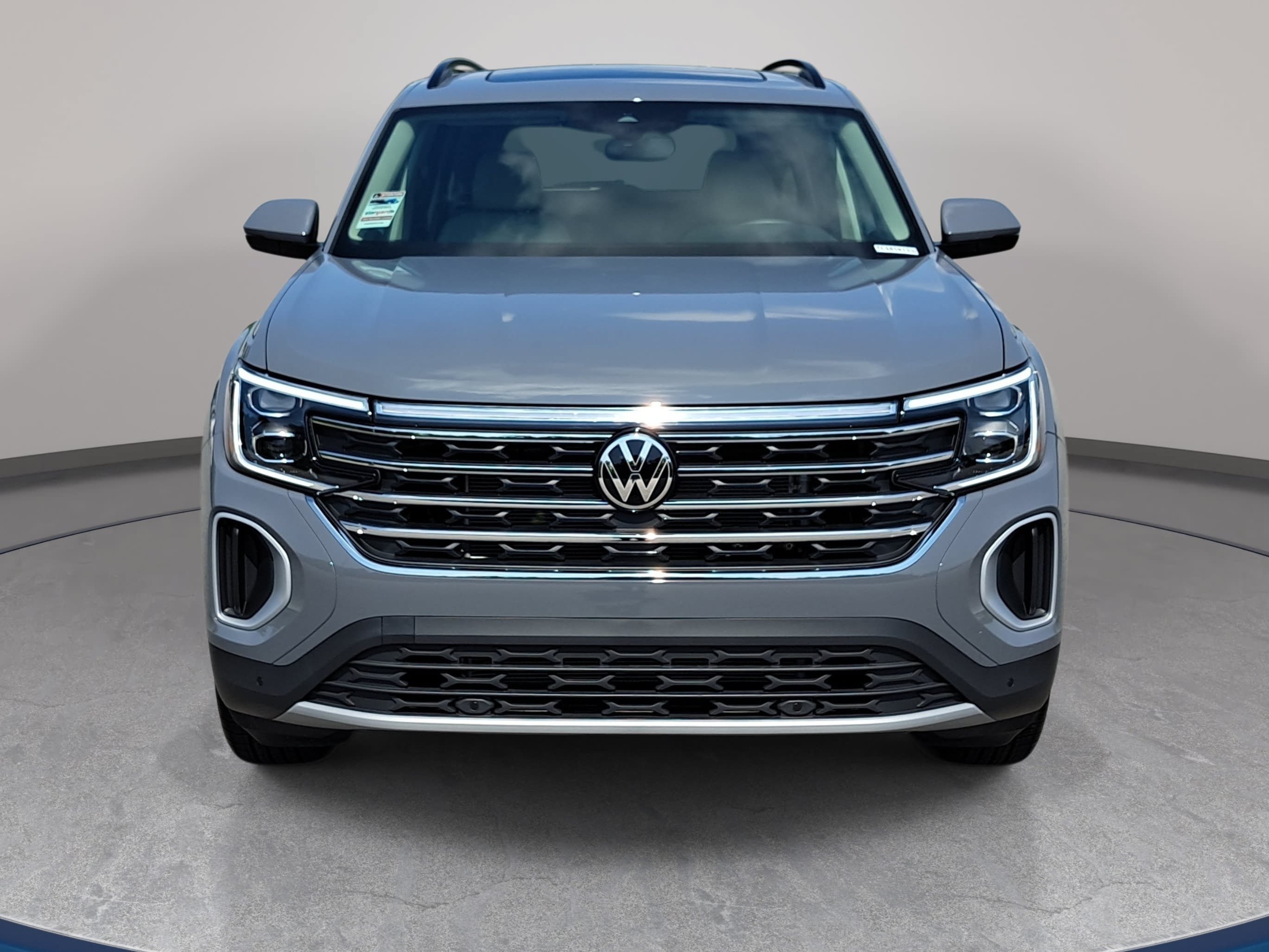 New 2026 Volkswagen Atlas SE FWD image 2