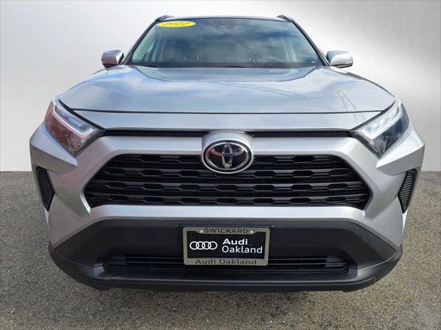 Used 2022 Toyota RAV4 XLE FWD image 8