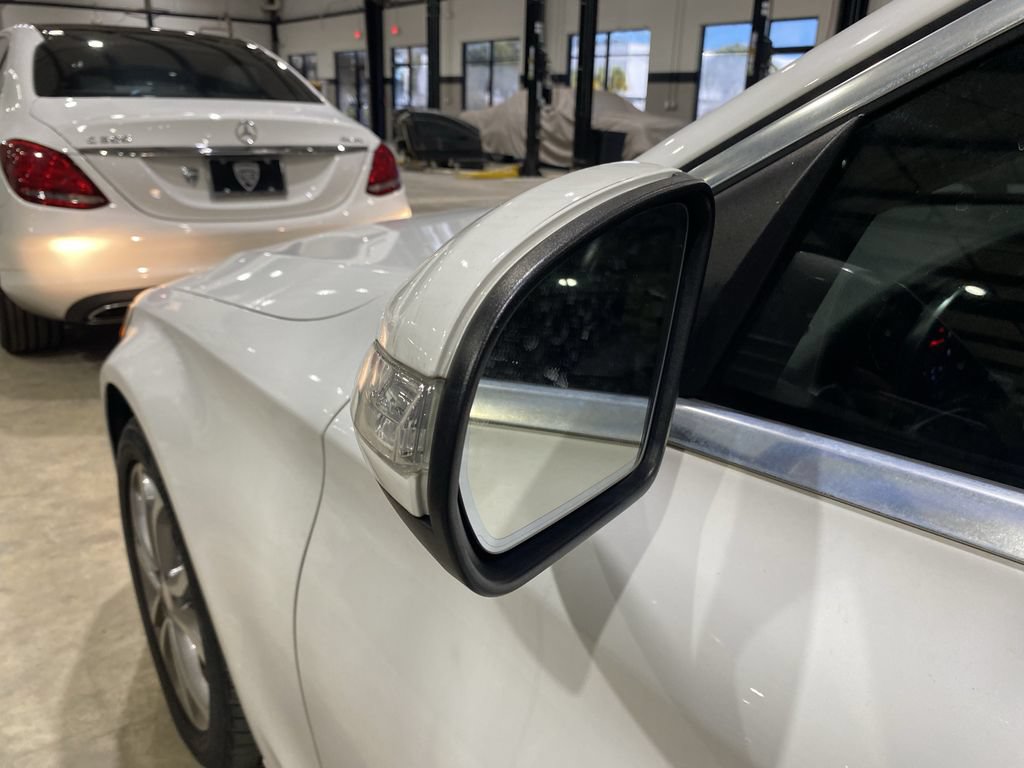 Used 2015 Mercedes-Benz C 300 4MATIC Sedan image 18