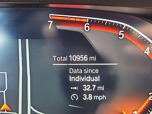 Used 2022 BMW 330i xDrive Sedan w/ Driving Assistance Package image 13