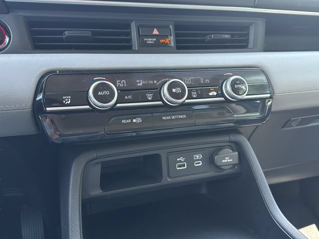 Used 2023 Honda Pilot LX image 26