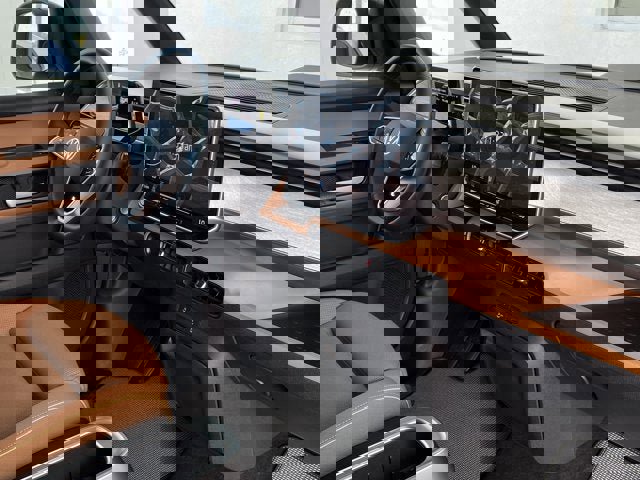 New 2025 Volkswagen ID. Buzz Pro S image 21