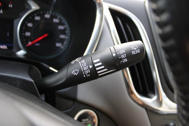 Used 2021 Chevrolet Equinox LT w/ Driver Convenience Package image 21