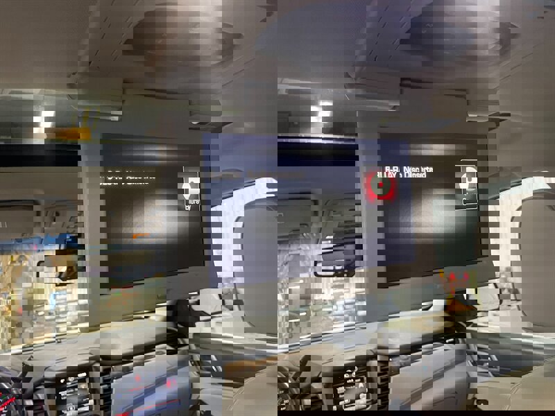 Used 2015 GMC Yukon XL Denali w/ Touring Package AWD/4WD image 15