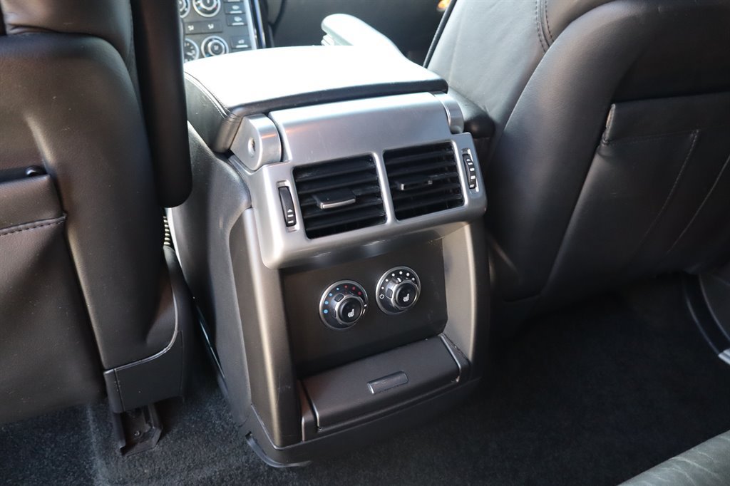 Used 2010 Land Rover Range Rover Supercharged AWD/4WD image 22