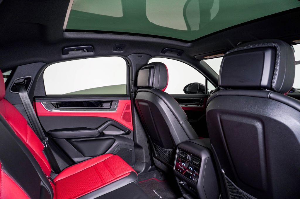 New 2026 Porsche Cayenne S AWD/4WD image 16