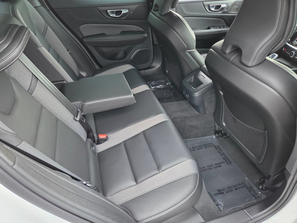 Certified 2024 Volvo S60 B5 Plus w/ Climate Package AWD/4WD image 21