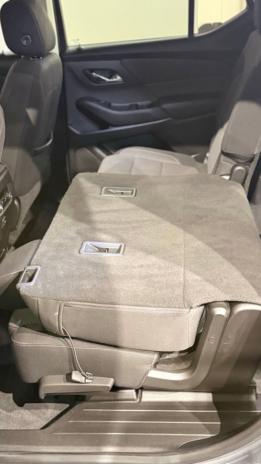 Used 2020 Chevrolet Traverse LT image 47