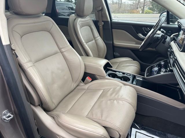 Used 2020 Lincoln Corsair Reserve w/ Equipment Group 202A image 16