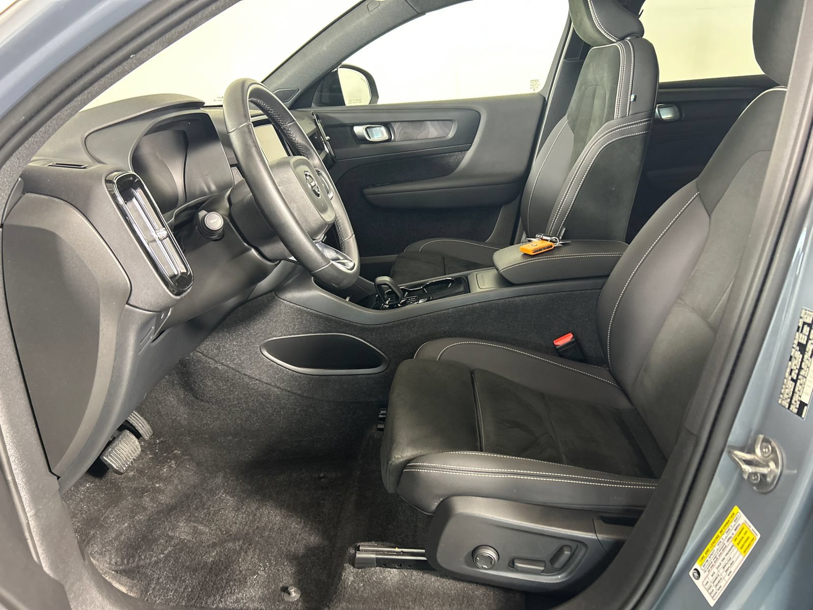 Used 2023 Volvo C40 P8 Recharge Plus AWD/4WD image 10