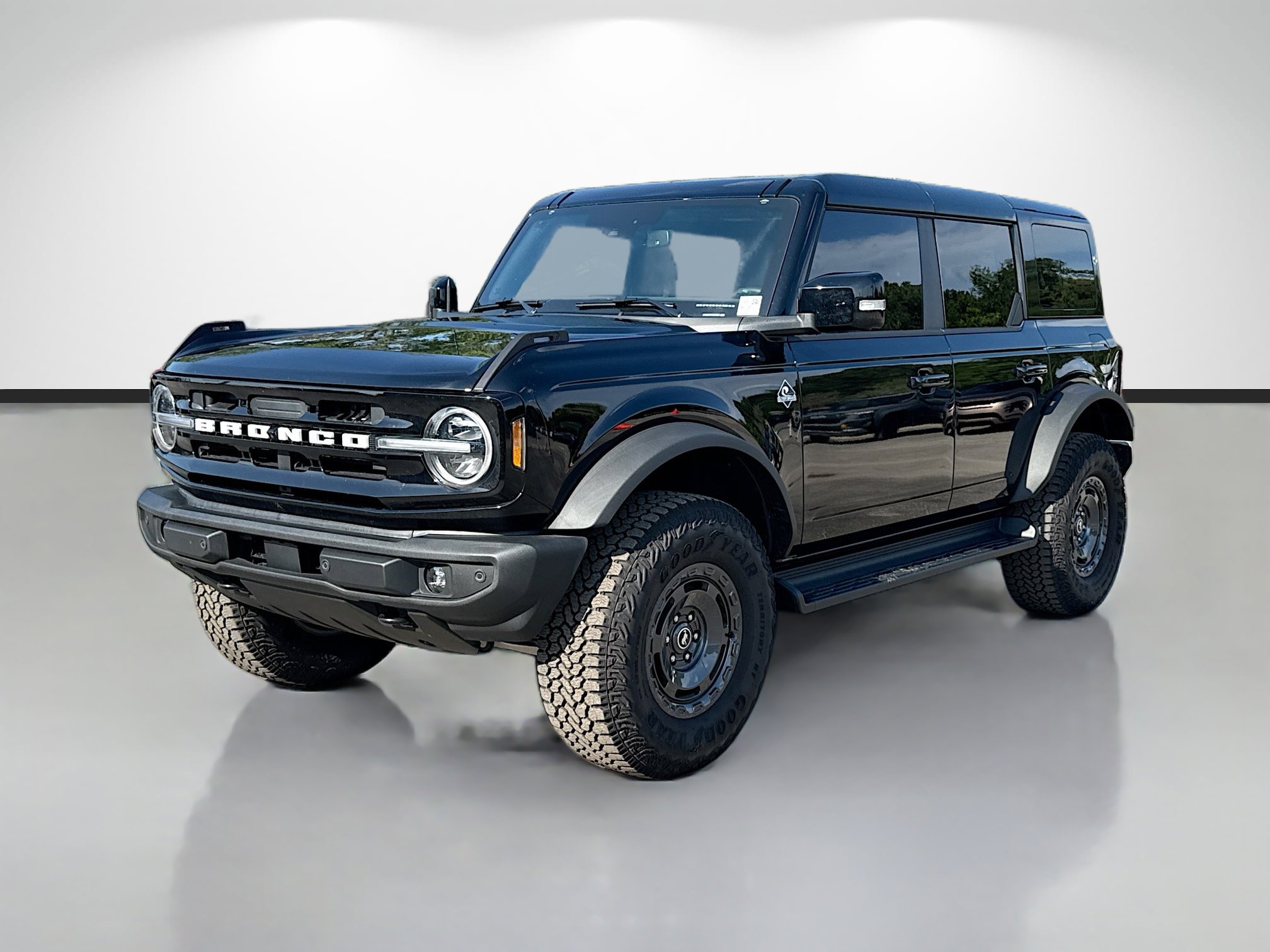Used 2025 Ford Bronco Outer Banks w/ Sasquatch Package AWD/4WD image 7