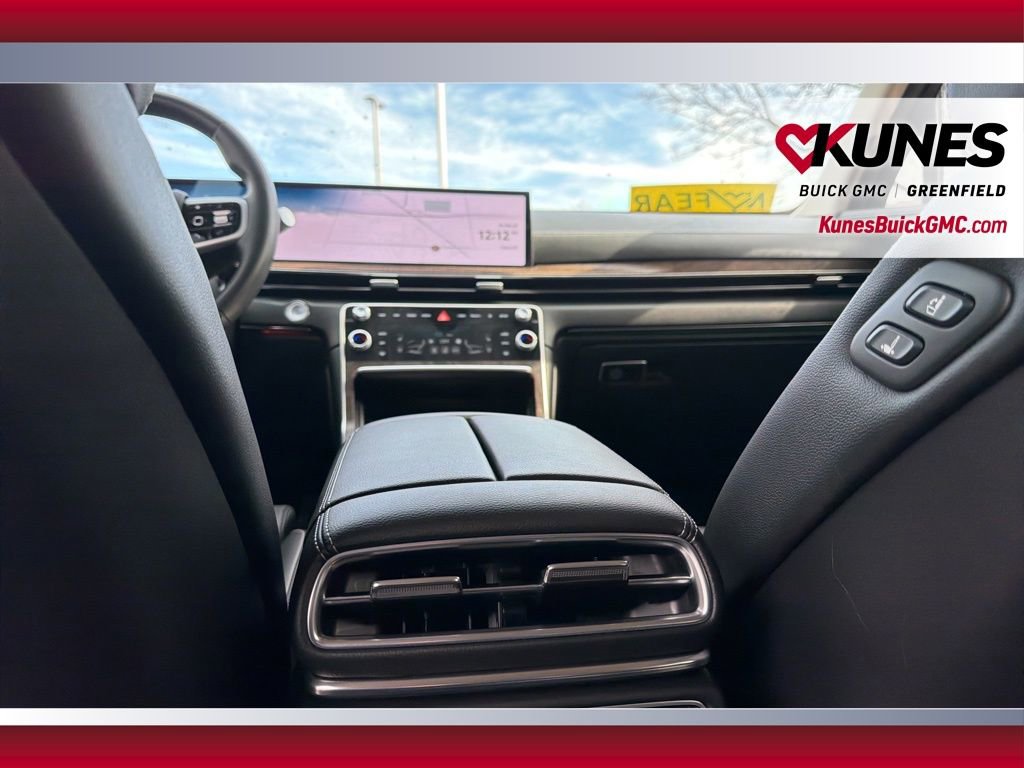 Used 2025 Genesis GV80 2.5T Prestige image 42