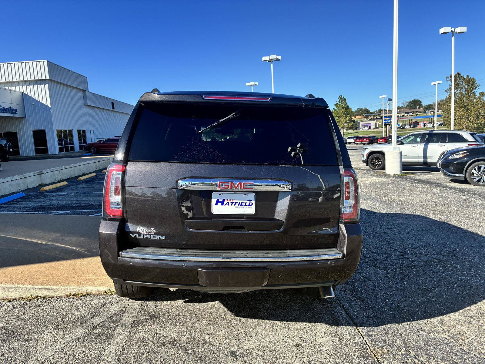 Used 2017 GMC Yukon Denali w/ Open Road Package AWD/4WD image 7