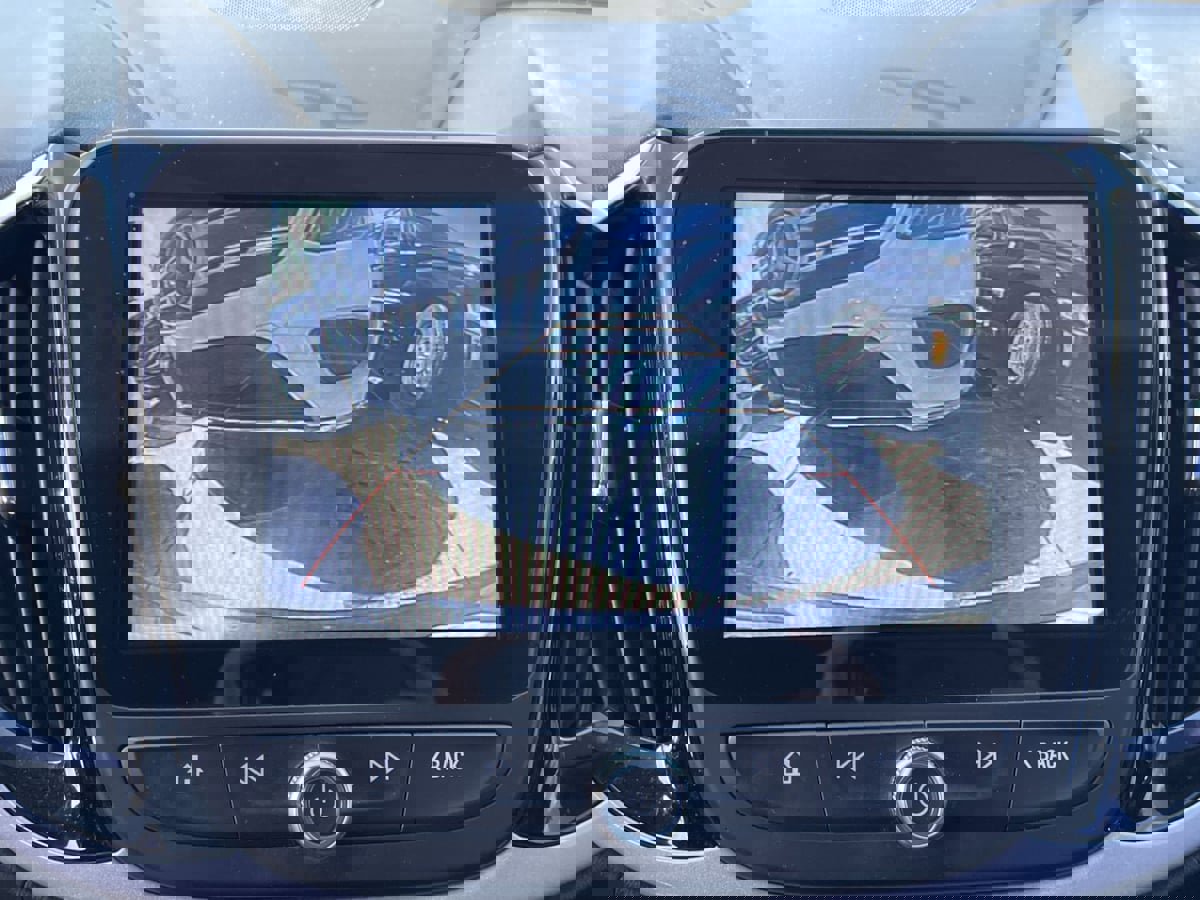 Used 2018 Chevrolet Volt LT image 12