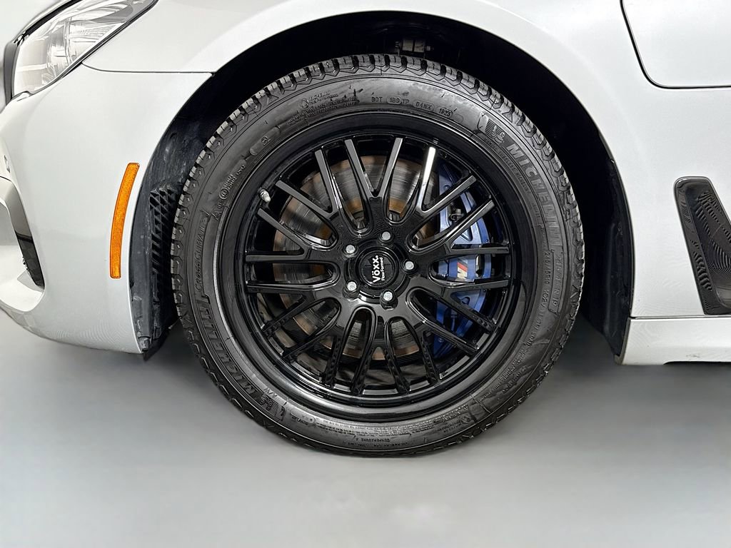 Used 2018 BMW 740e xDrive image 31