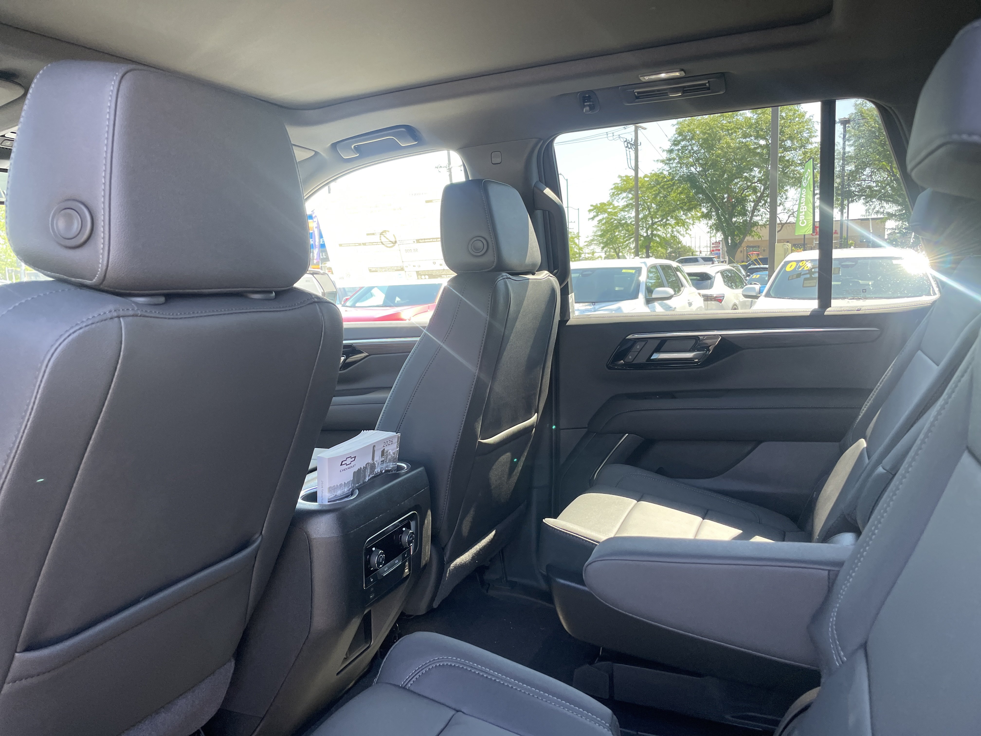 New 2026 Chevrolet Tahoe Z71 w/ Comfort Package AWD/4WD image 25