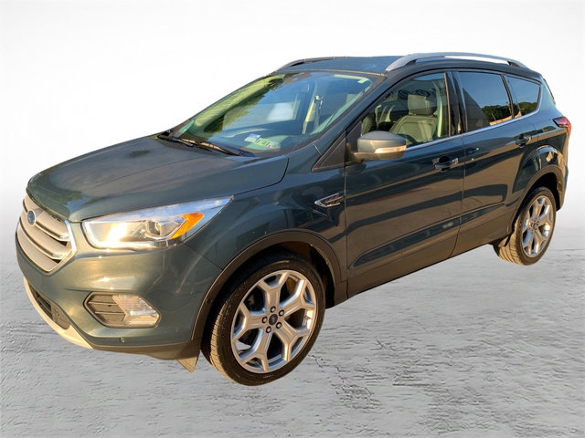 Used 2019 Ford Escape Titanium w/ U9j03 - Titanium Tow Package AWD/4WD image 6
