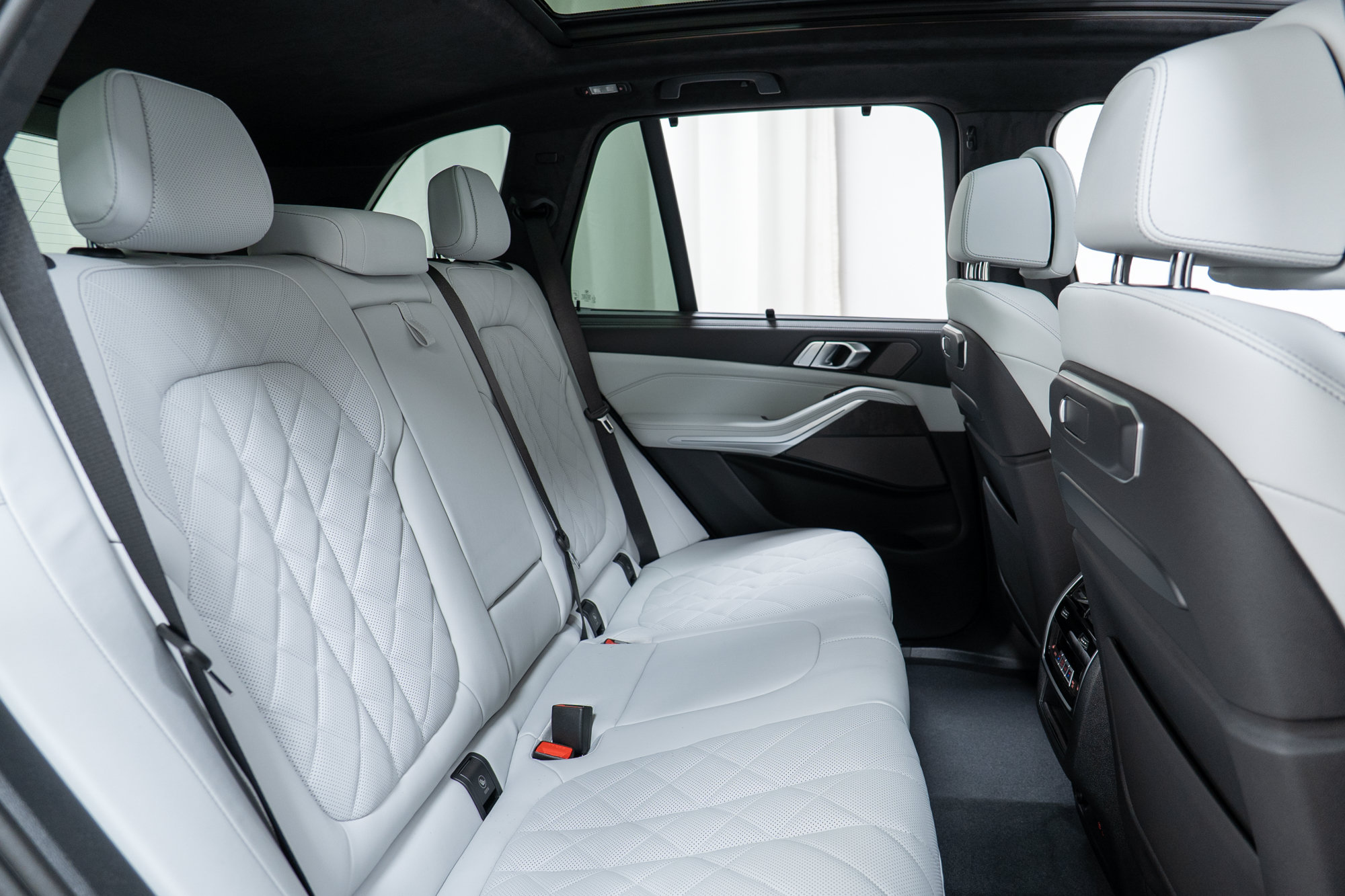 New 2026 BMW X5 M60i AWD/4WD image 24