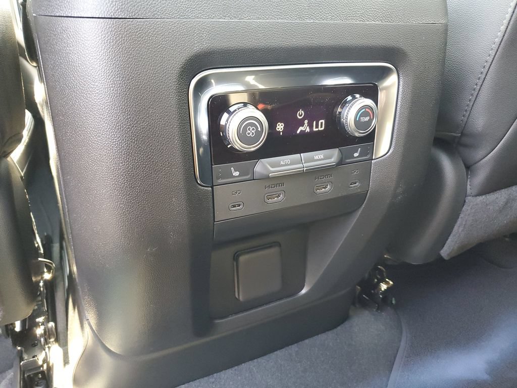 New 2026 GMC Yukon AT4 w/ AT4 Premium Plus Package AWD/4WD image 15