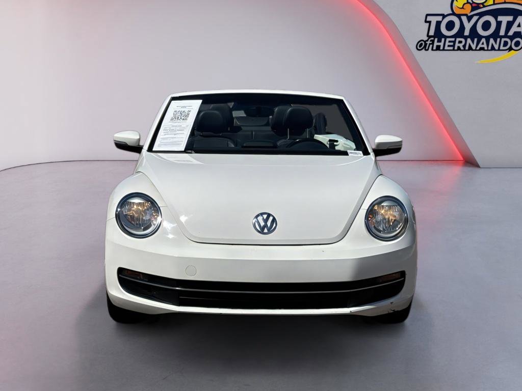 Used 2013 Volkswagen Beetle TDI image 2