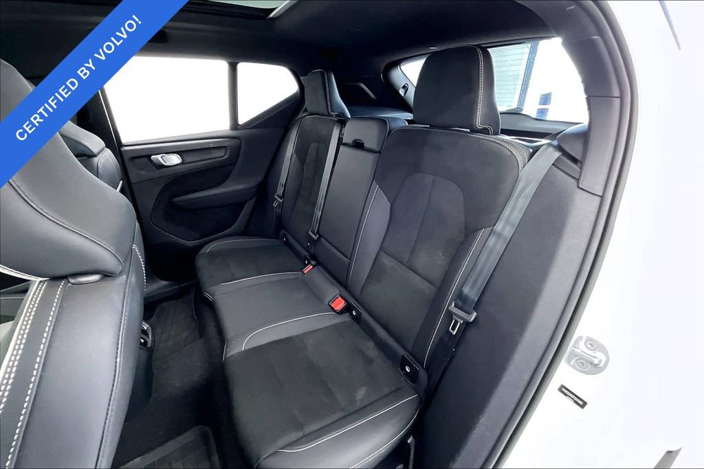 Certified 2023 Volvo XC40 Recharge Ultimate AWD/4WD image 31