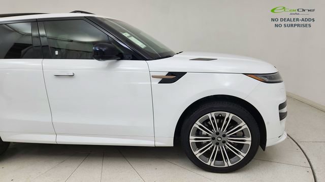 Used 2025 Land Rover Range Rover Sport Dynamic SE AWD/4WD image 7