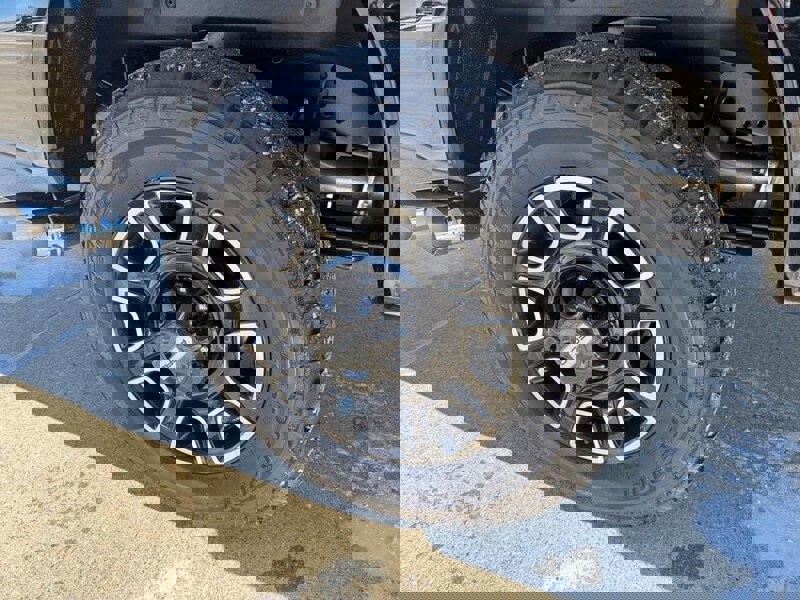 New 2026 Ford F250 Platinum w/ FX4 Off-Road Package image 66