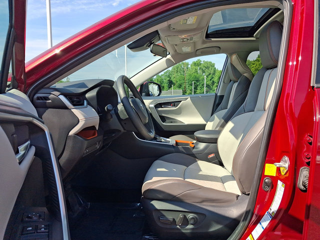 Used 2019 Toyota RAV4 Adventure w/ Carpet Mat Package AWD/4WD image 12