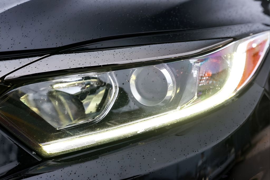 Used 2021 Honda HR-V Sport image 40