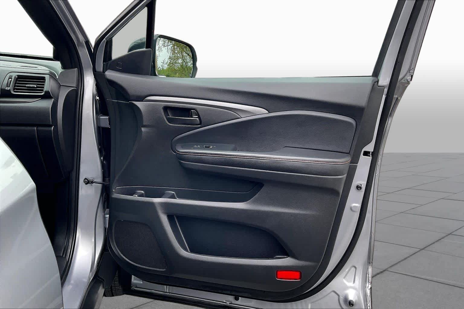 Used 2022 Honda Pilot TrailSport image 25