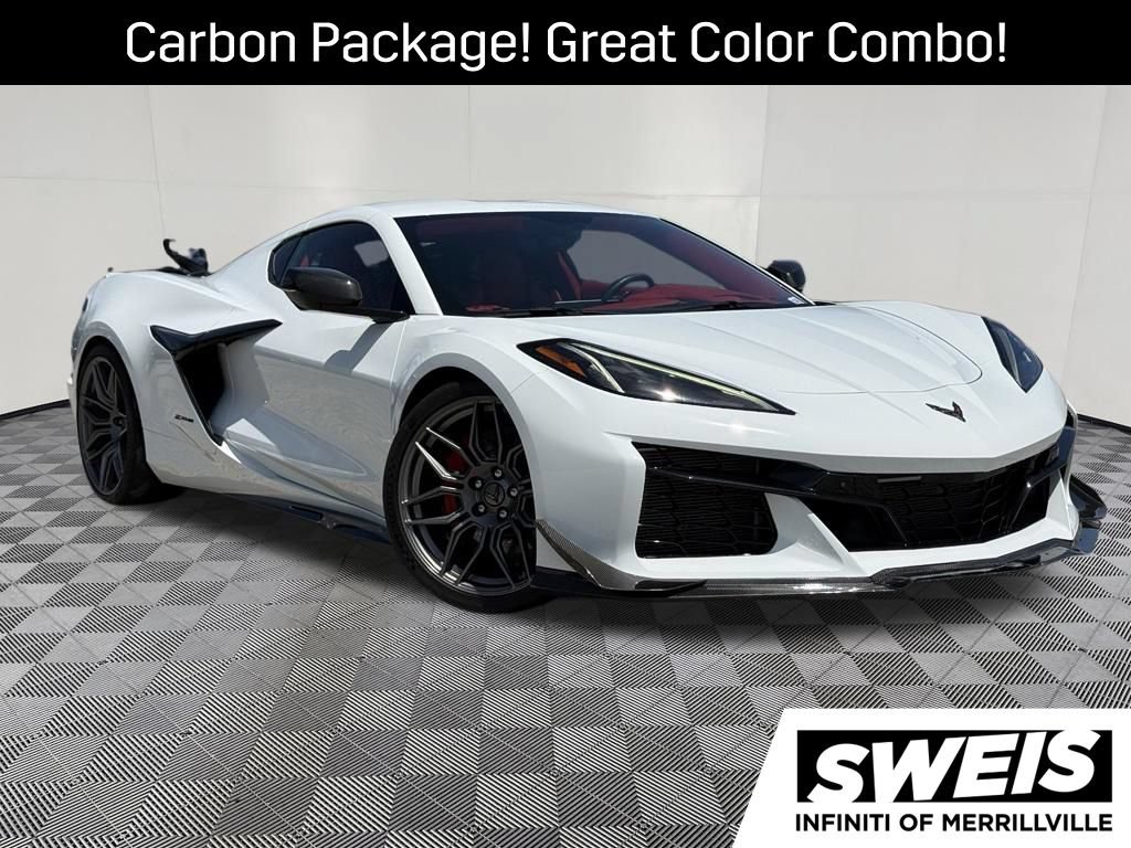 Used 2023 Chevrolet Corvette Z06 RWD image 4