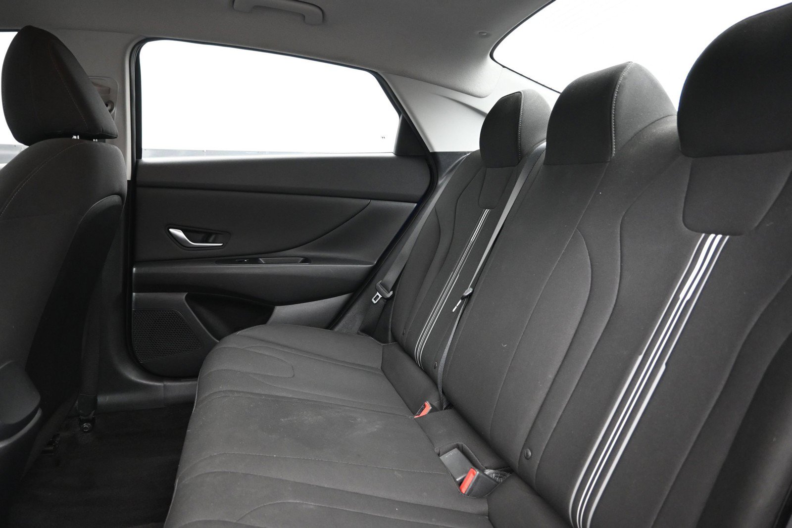 Used 2023 Hyundai Elantra SEL w/ Convenience Package FWD image 22