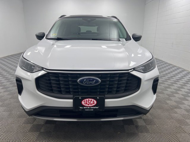Used 2023 Ford Escape Active w/ Tech Pack #1 image 3