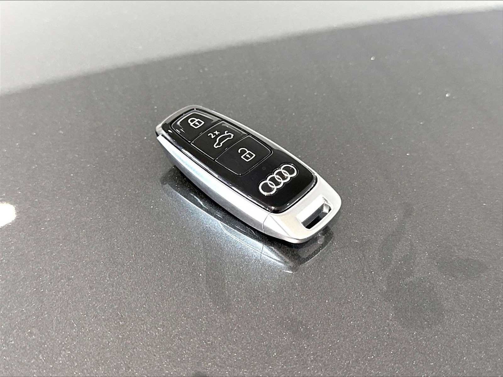 Used 2026 Audi Q8 Premium Plus AWD/4WD image 35
