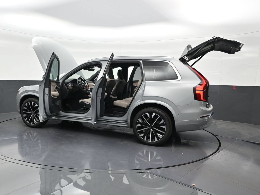 New 2026 Volvo XC90 B6 Plus w/ Protection Package Premier AWD/4WD image 32