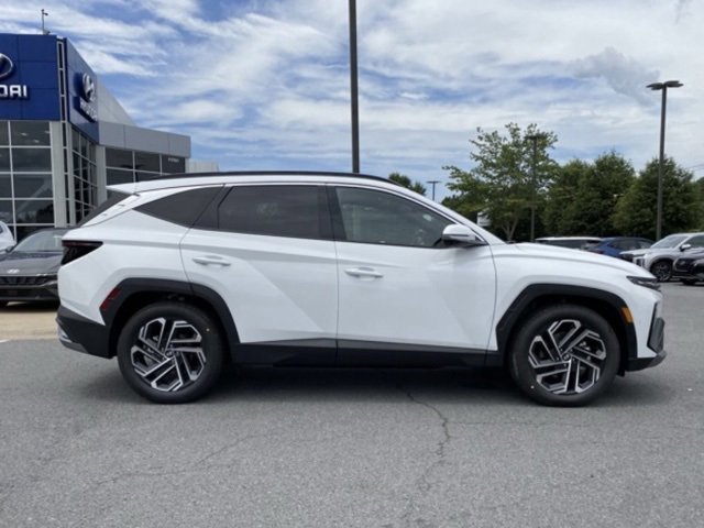 New 2025 Hyundai Tucson SE image 11