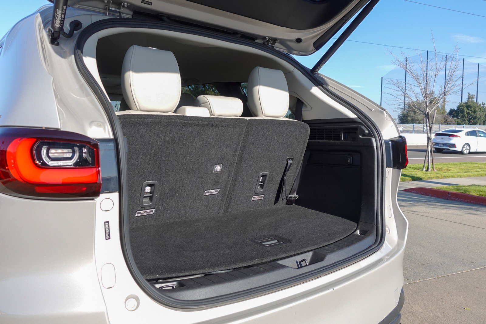 Certified 2024 MAZDA CX-90 Plug-In Hybrid w/ Preferred image 26