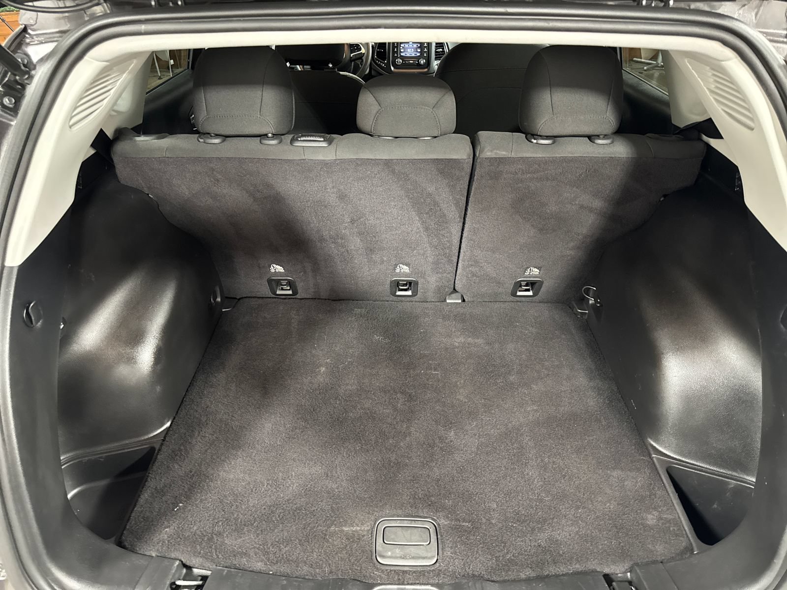 Used 2018 Jeep Compass Sport FWD image 26