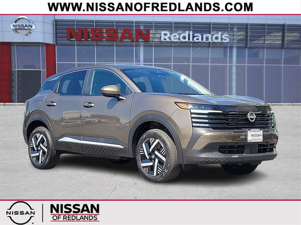 New 2025 Nissan Kicks SV