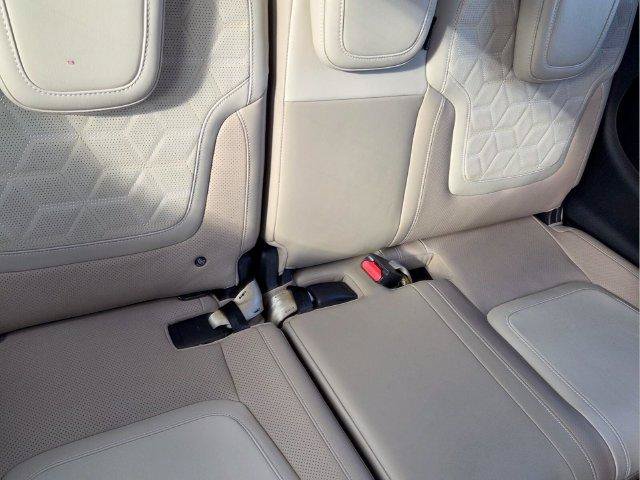 Used 2025 Nissan Armada Platinum Reserve RWD image 20