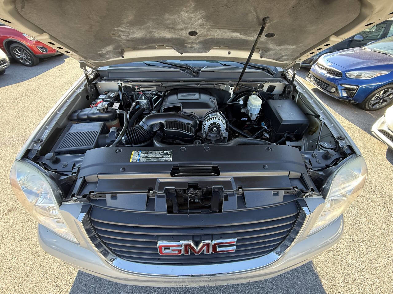 Used 2009 GMC Yukon SLT AWD/4WD image 25