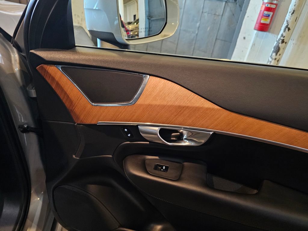 Certified 2023 Volvo XC90 B5 Plus w/ Protection Package Premier image 13