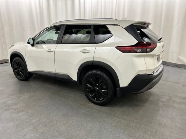 Used 2023 Nissan Rogue SV w/ SV Premium B Package AWD/4WD image 3