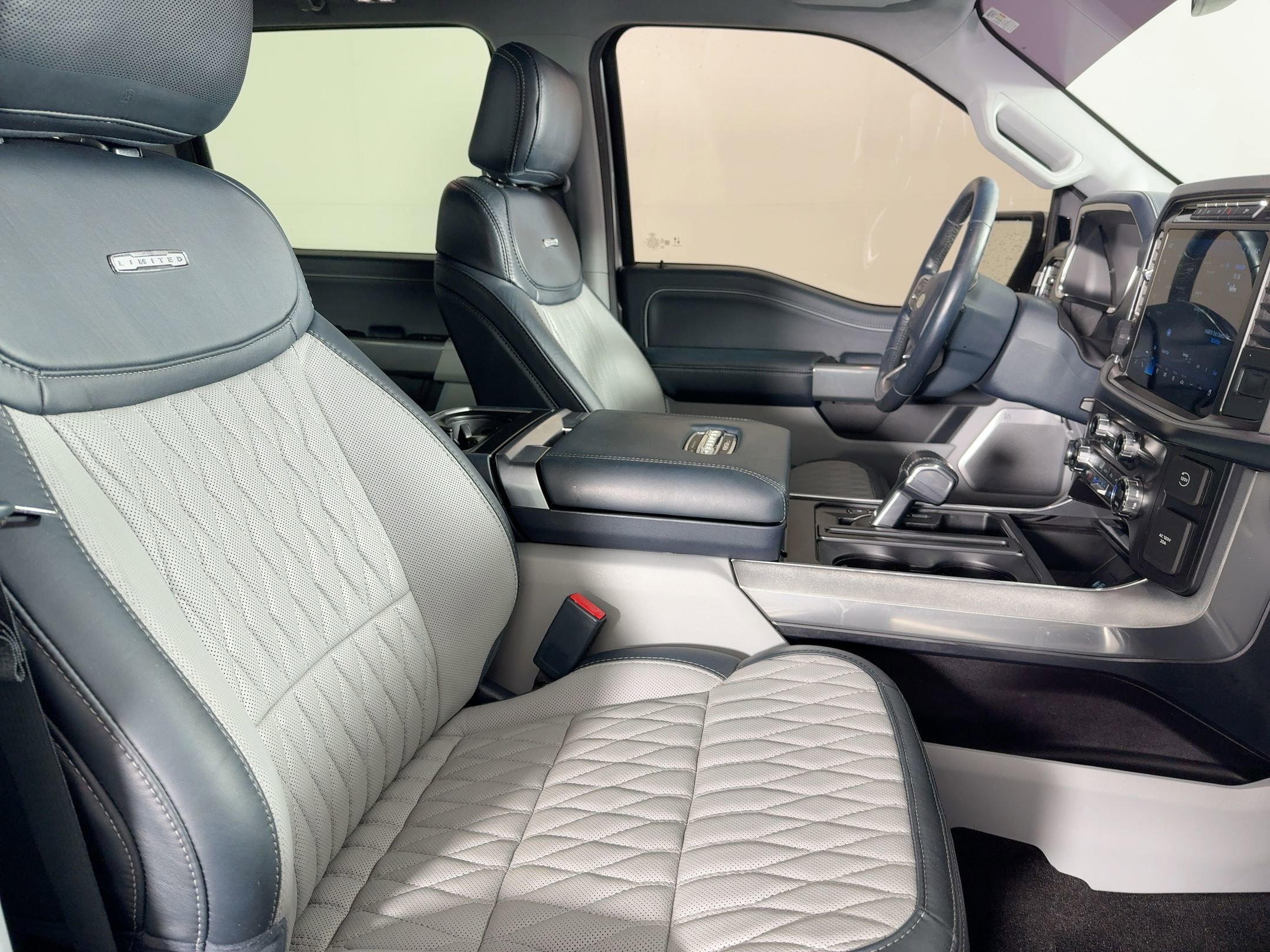 Used 2021 Ford F150 Limited image 27