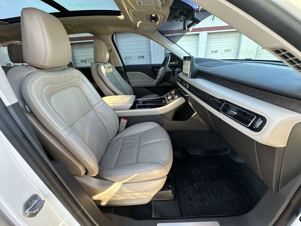 Used 2022 Lincoln Aviator Reserve w/ Elements Package Plus image 26