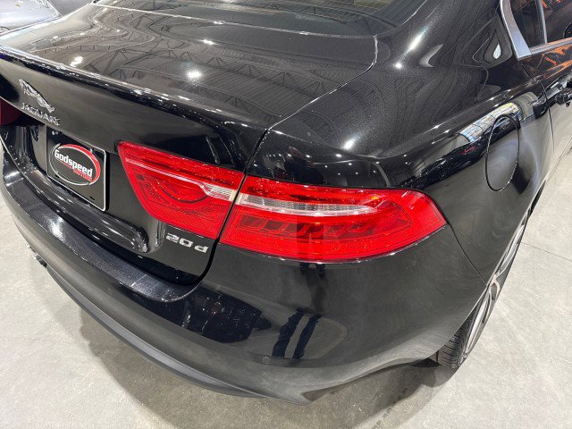 Used 2017 Jaguar XE Prestige image 45