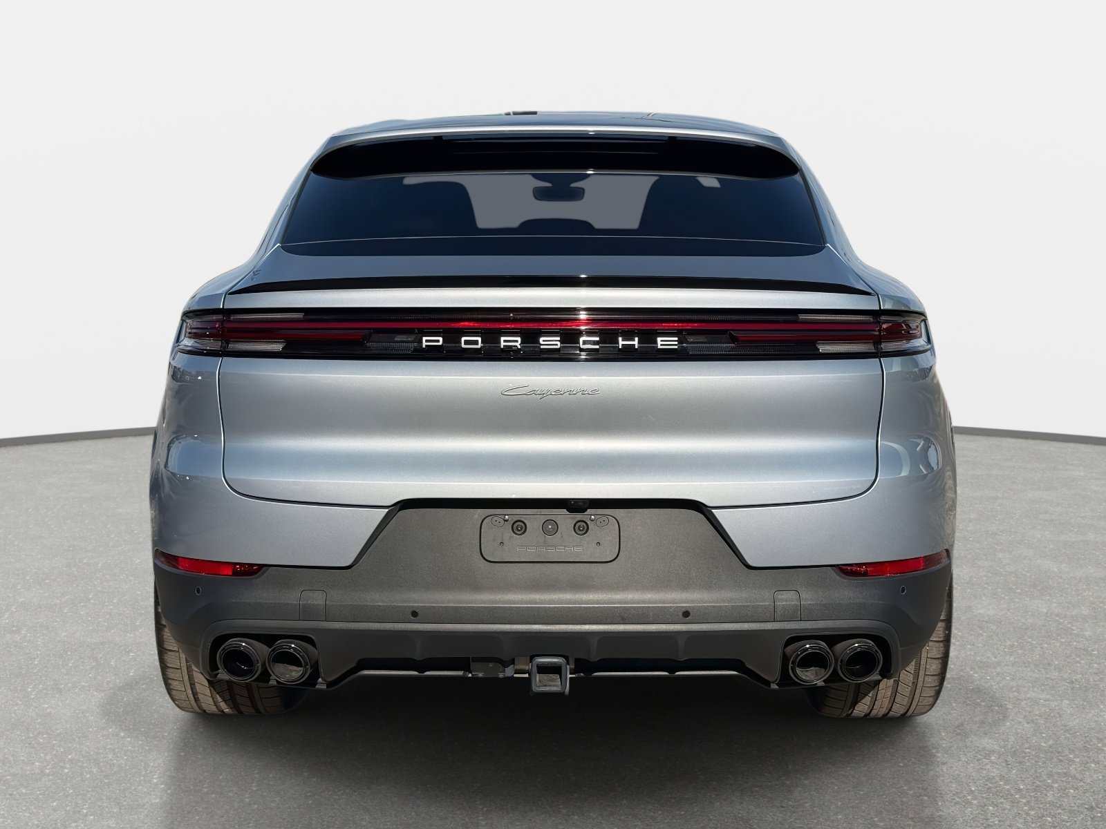 Used 2024 Porsche Cayenne Coupe image 4