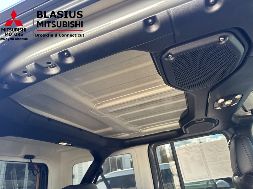 Used 2023 Jeep Wrangler Unlimited Sahara image 48